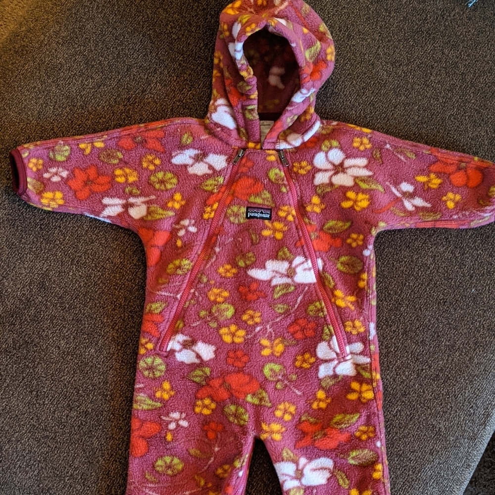 Patagonia Infant Fleece Hooded Onesie/Outdoor Suit